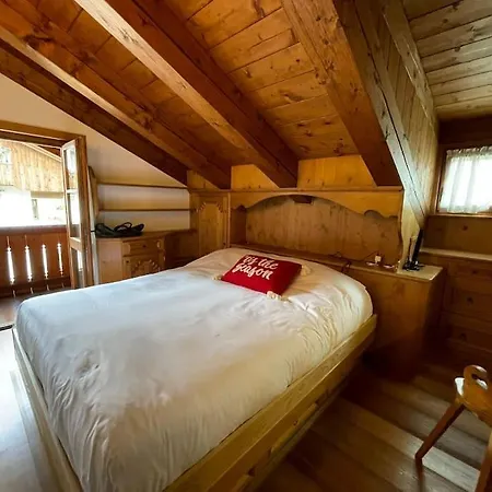 Casa Pizzo A Cortina Daire
